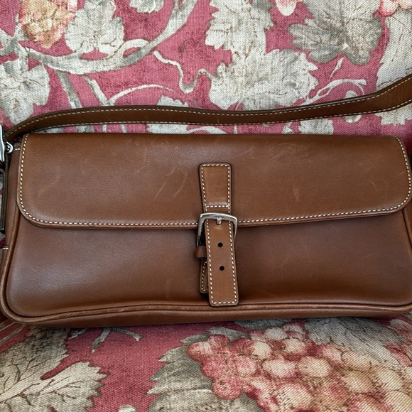 Authentic vintage tan coach purse with coach tag. - Picture 5 of 6